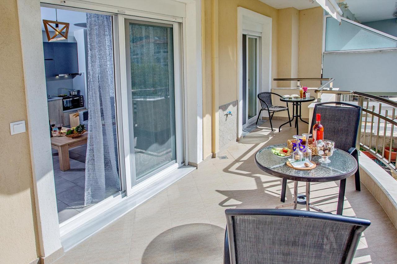Sun & Sea Luxury Apartment Néa Péramos Εξωτερικό φωτογραφία