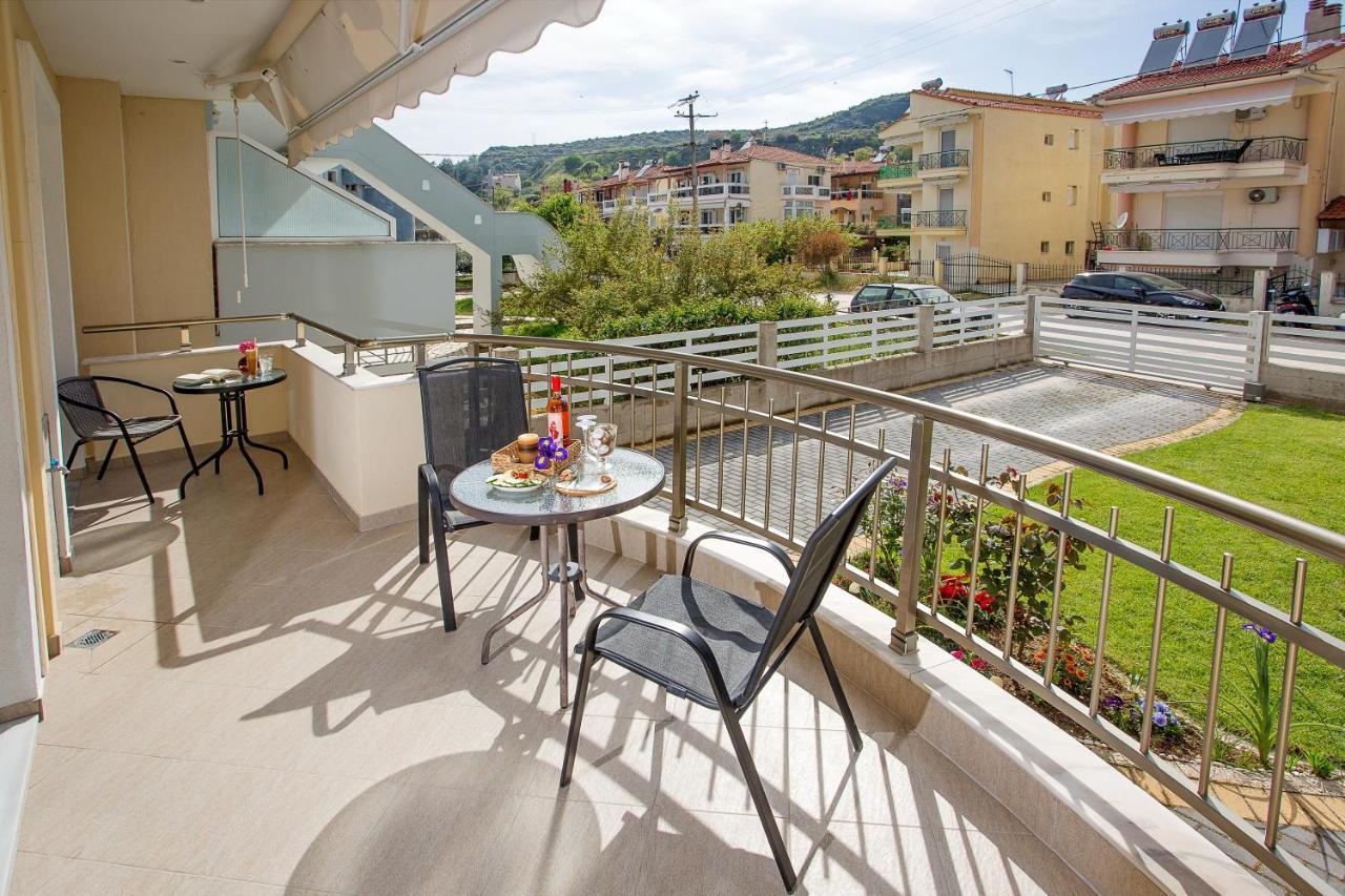 Sun & Sea Luxury Apartment Néa Péramos Εξωτερικό φωτογραφία