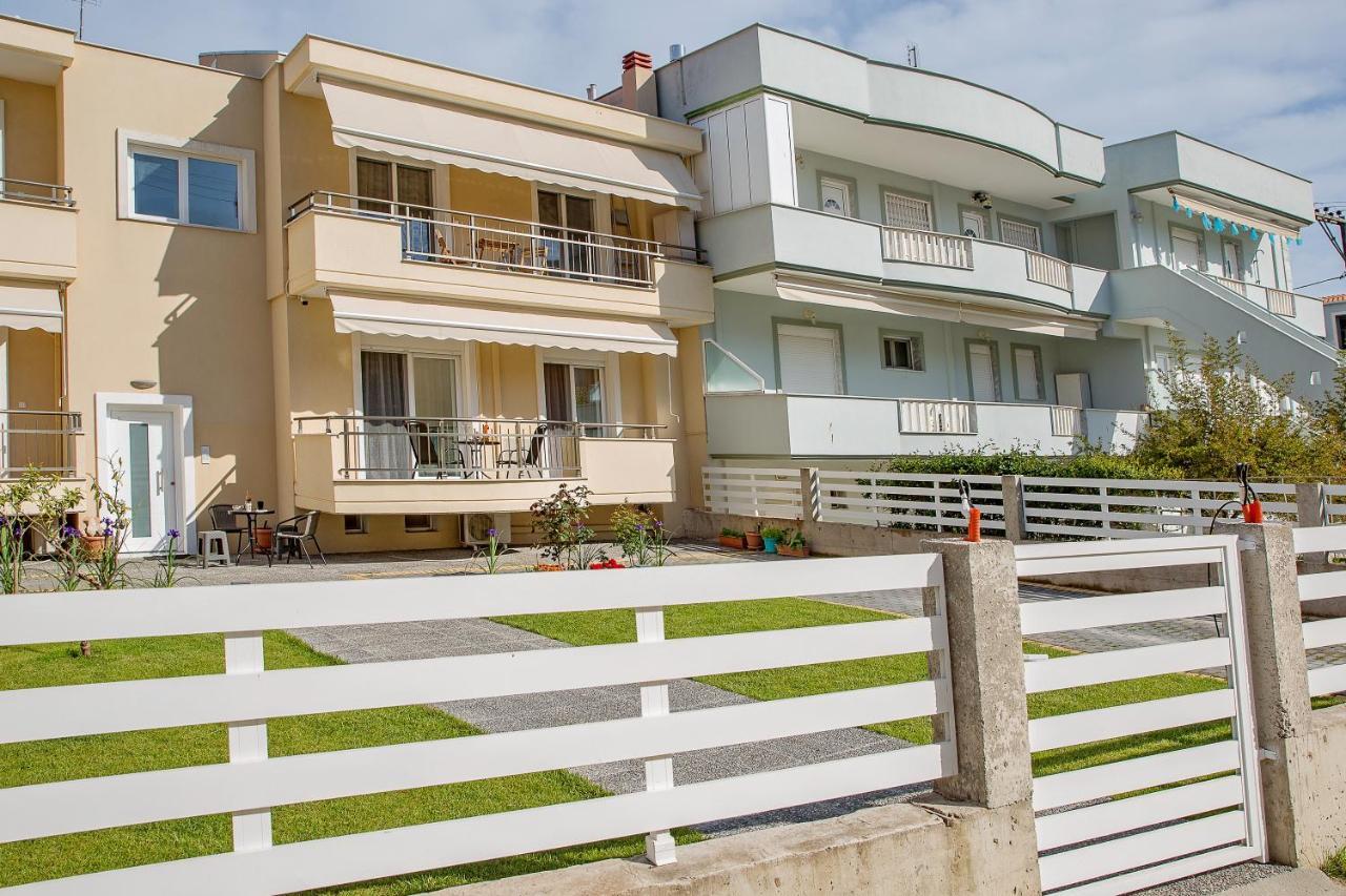Sun & Sea Luxury Apartment Néa Péramos Εξωτερικό φωτογραφία