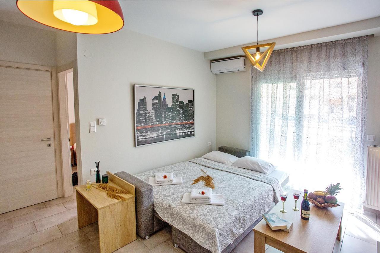 Sun & Sea Luxury Apartment Néa Péramos Εξωτερικό φωτογραφία