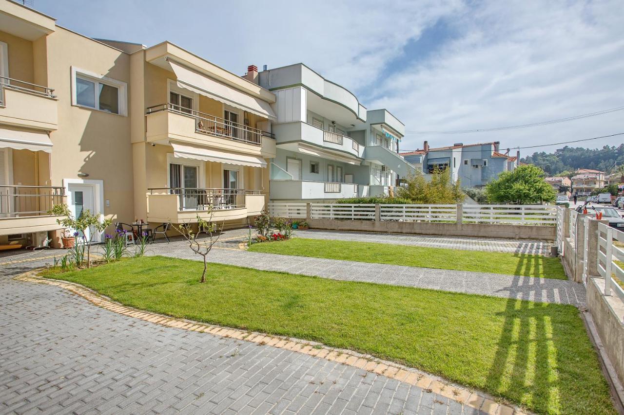 Sun & Sea Luxury Apartment Néa Péramos Εξωτερικό φωτογραφία