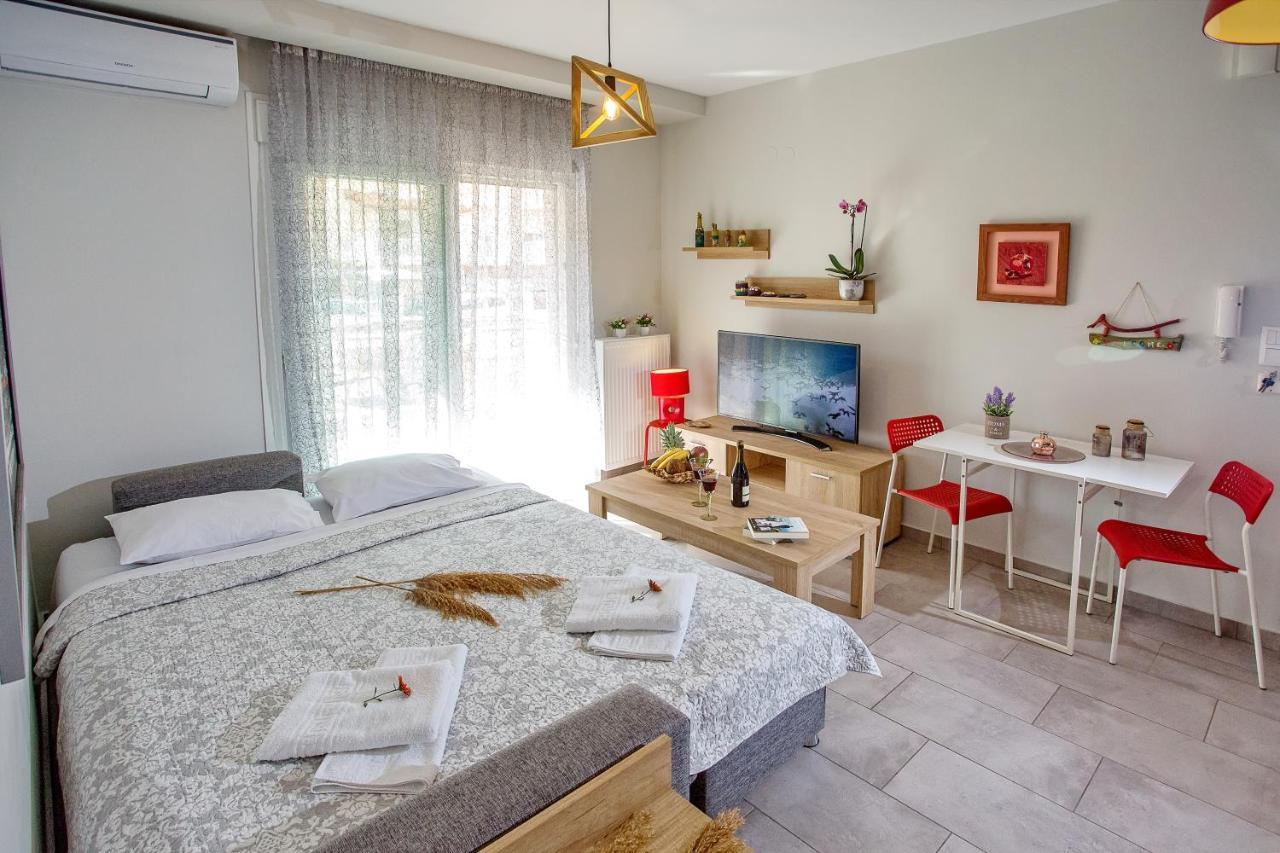 Sun & Sea Luxury Apartment Néa Péramos Εξωτερικό φωτογραφία